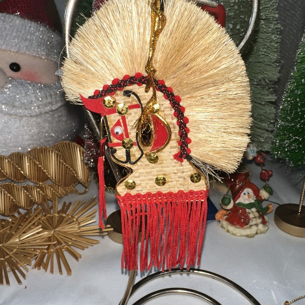 Set of 4 Indonesian Java Kuda Jumping Dancing Horse Woven Grass Art Ornaments
